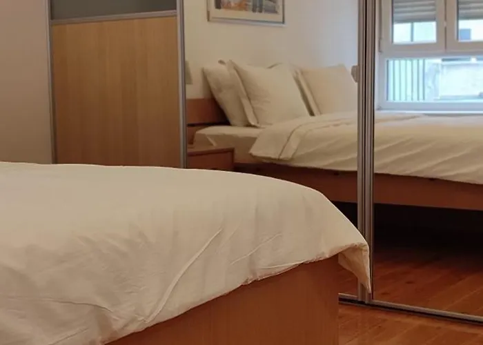 Luka 1718 Apartments